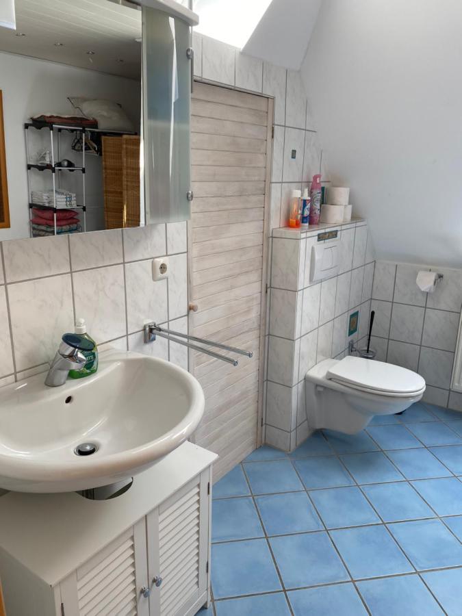 Moderne Maisonette-Wohnung Am Karpfenteich; Modern Apartment With View Of The Carp Pond Barmstedt Exterior foto