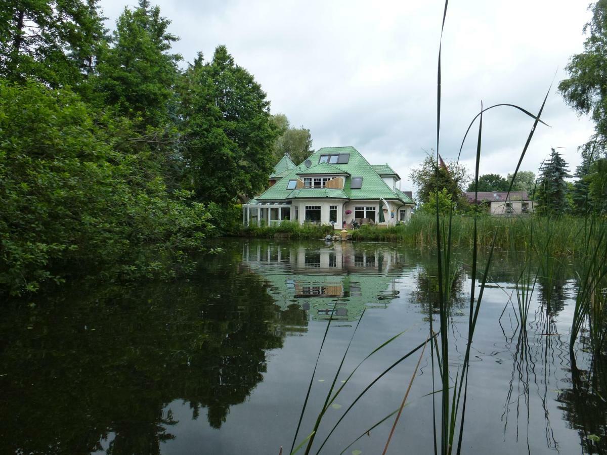 Moderne Maisonette-Wohnung Am Karpfenteich; Modern Apartment With View Of The Carp Pond Barmstedt Exterior foto