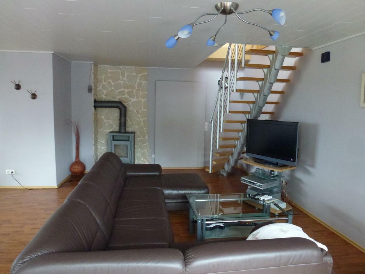 Moderne Maisonette-Wohnung Am Karpfenteich; Modern Apartment With View Of The Carp Pond Barmstedt Exterior foto